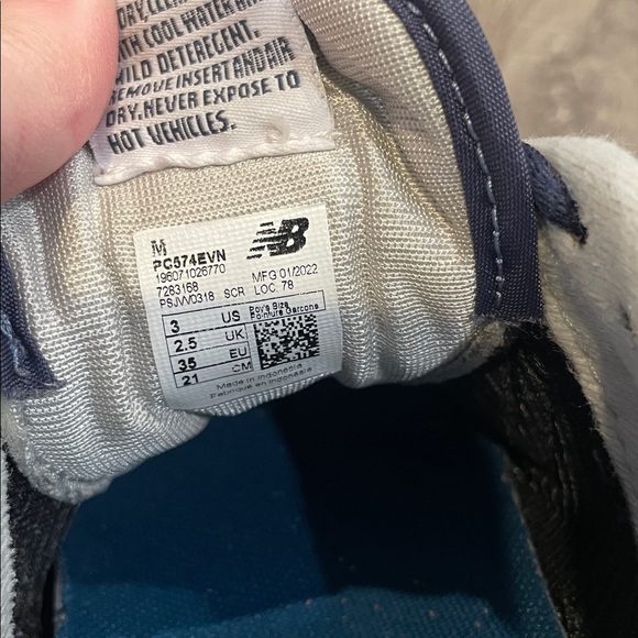 New Balance 574 Classic Shoe Bundle - Picture 9 of 10